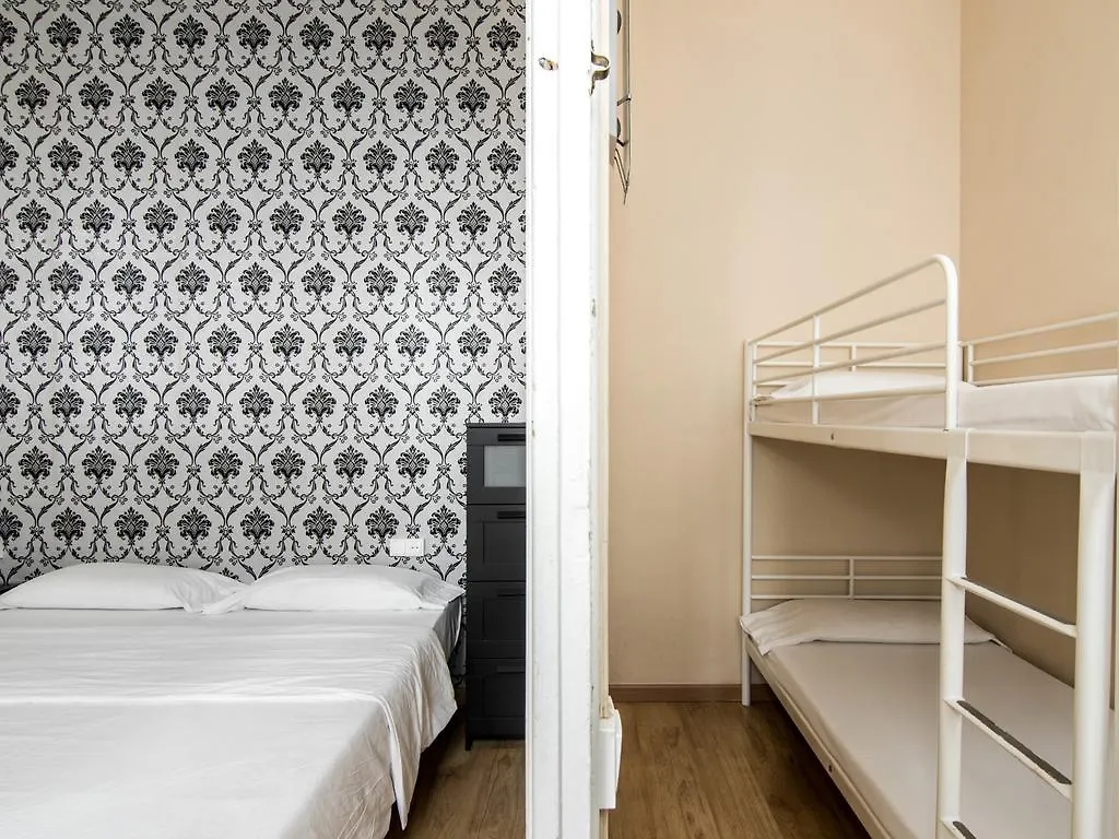 Barcelona Cosy Rooms 0*,